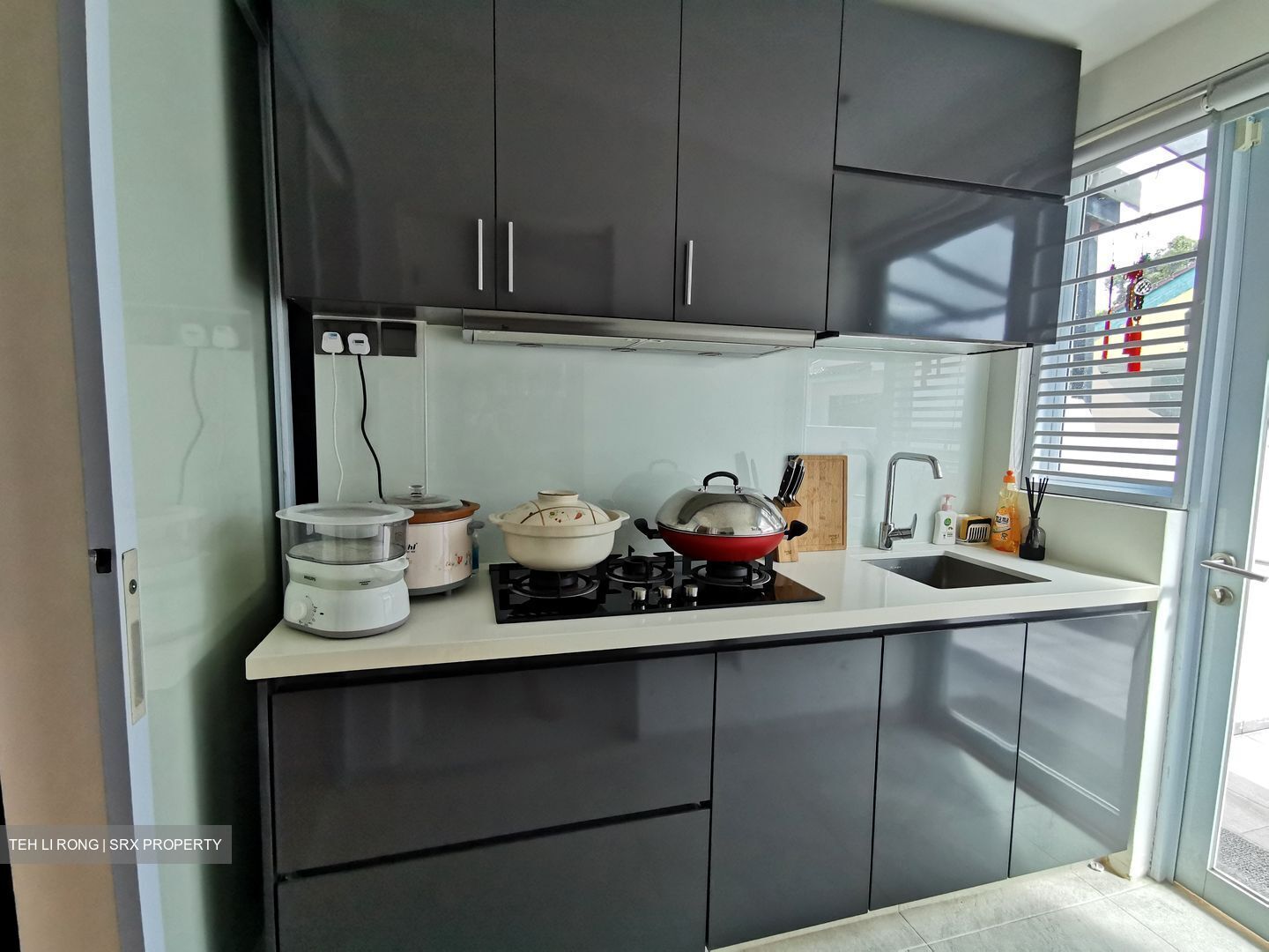 Sarina Terrace (D14), Terrace #587617901